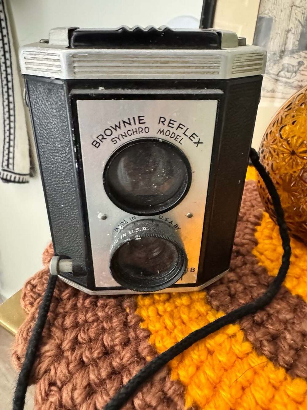 Vintage Brownie Relflex Synchro Model Camera 1940-1952 - ,